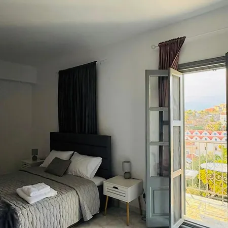 Ferienhaus Krinos Meyísti